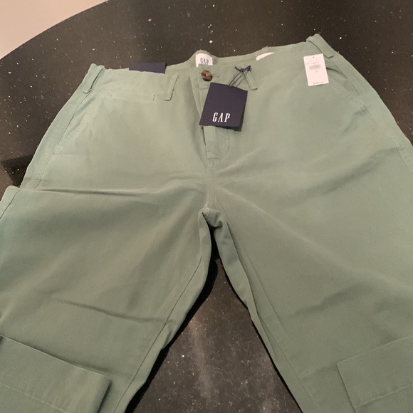 Size 10 GAP high rise, straight khaki and green - Picture 7 of 7